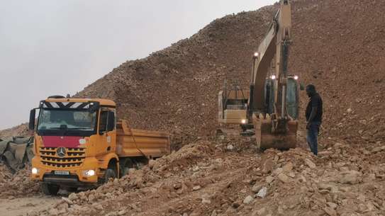 Mercedes camion benne jaune gros volume fiable image 2