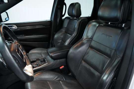 Jeep Grand Cherokee SRT image 1