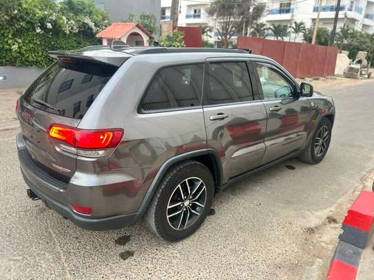 Jeep grand Cherokee Trail Hawlk Année 2017 full option image 11