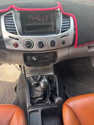 MITSUBSHI L200 2013 image 10
