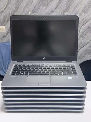 Hp EliteBook gris argenté 840 G3 Core i5 6ème Génération image 2