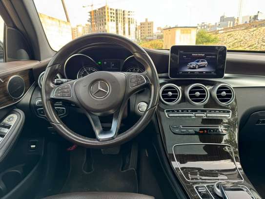 MERCEDES GLC 300 2016 image 6