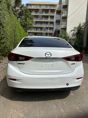 Mazda 3 Grand Touring 2018 image 3