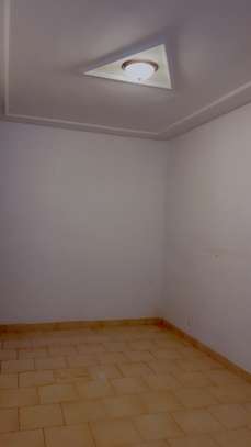 Appartement au rez de chaussée à Keur Gorgui image 5