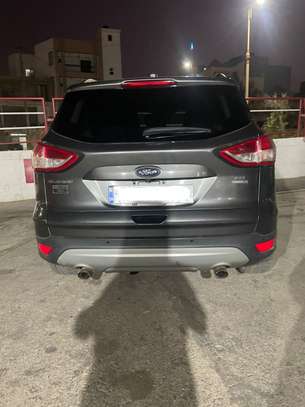 Ford Escape image 7