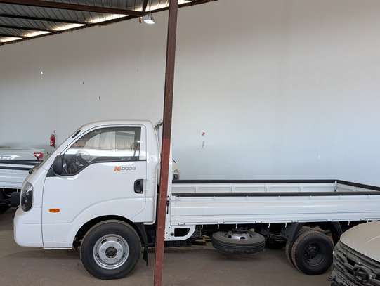 Kia k4000g utilitaire image 3