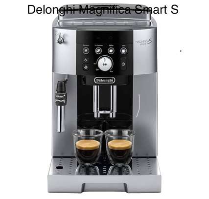 CAFETERA DELONGHI MAGNIFICA S SMART image 1