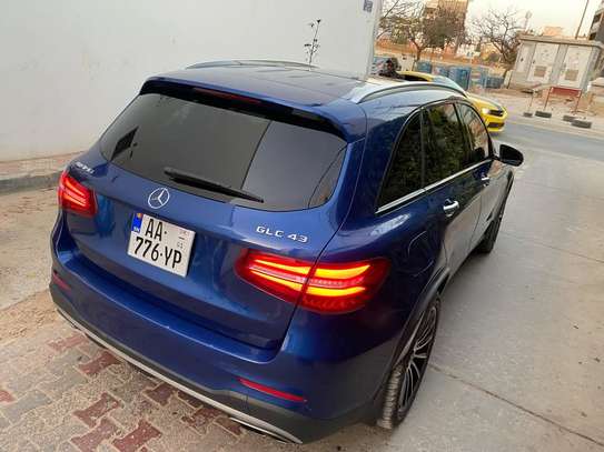 Mercedes glc 43 image 4