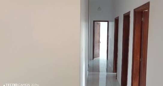 Maison á Louer sur Malicounda image 6