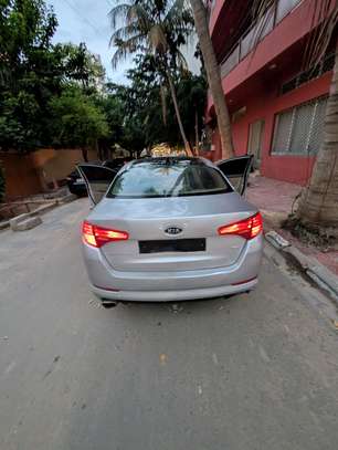 Kia optima 2012 full options image 7