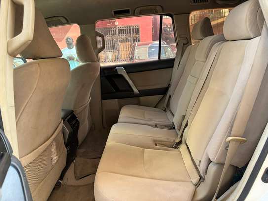 TOYOTA LAND CRUISER PRADO 2012 image 4