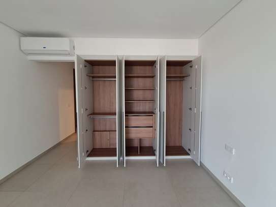 ALMADIES : APPARTEMENT F3 EXCEPTIONNEL  À LOUER image 12