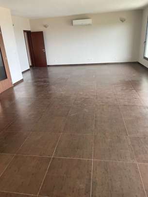 Appartement f6 grand standing sis à fann résidence image 7