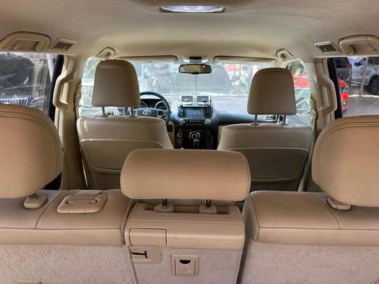 Toyota land Cruiser image 9
