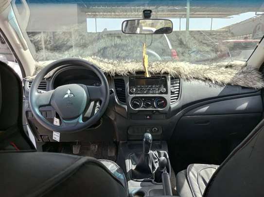 Mitsubishi L200 2024 image 4