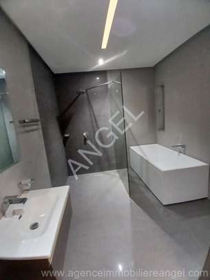 Ref_2807_JN Fann Résidence /Penthouse F7 à louer image 6