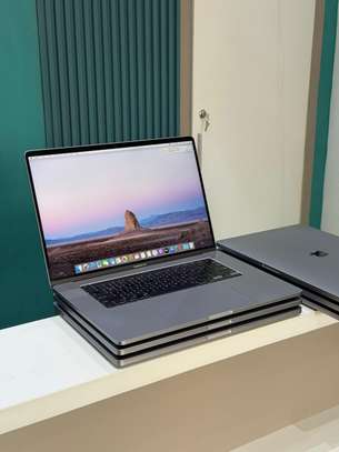MacBook Pro 16 pouces 2019 image 2
