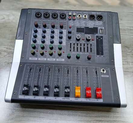 Yamaha - Table Mixage professionnel Amplifié 4 cannaux image 2