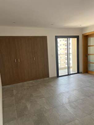 A LOUER DUPLEX DE STANDING - POINT E - RÉSIDENCE AMBREY image 3