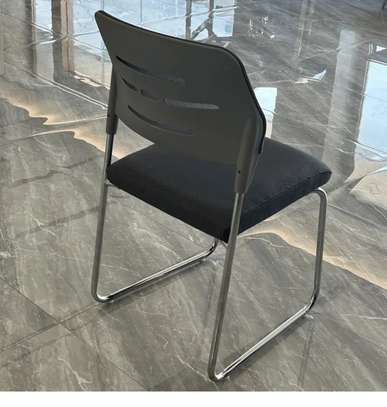 Chaise visiteur mesh image 3