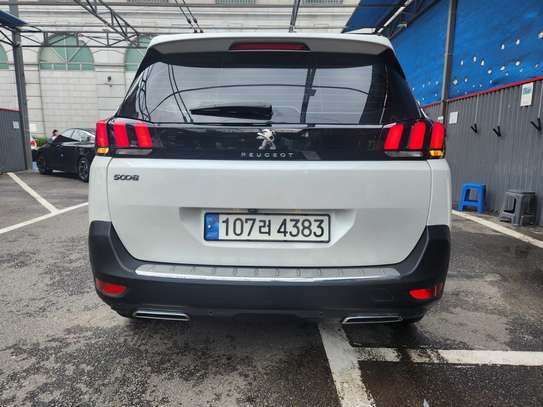 PEUGEOT 5008 GT LINE image 5