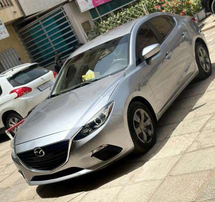 Mazda 3 Top model image 2