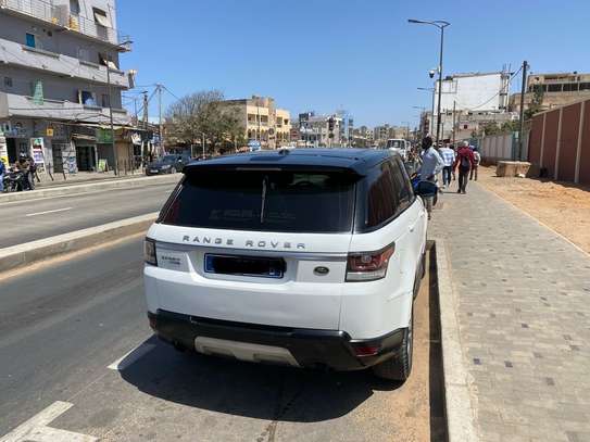 Range Rover sport image 3