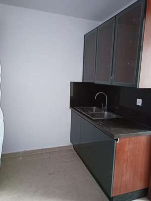 Appartement f4 high standing à louer au virage image 11