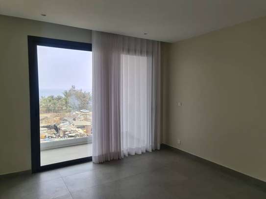 Appartement en duplex  à louer aux Almadies image 9