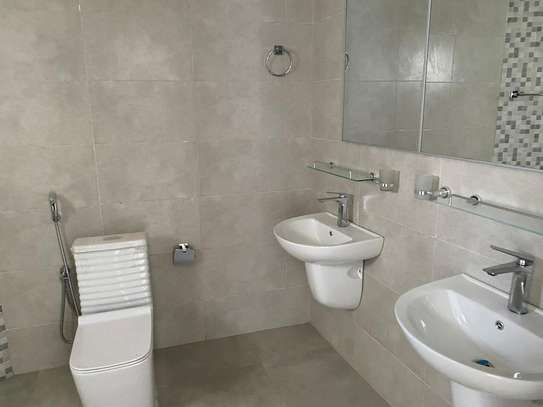 APPARTEMENTS F 4 NEUFS À LOUER NGOR ALMADIES image 7