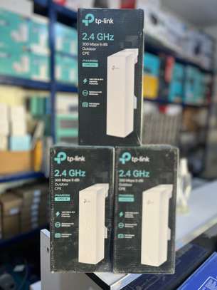 TP-Link CPE210 antenne WiFi extérieure 2.4 GHz 9 dBi image 1