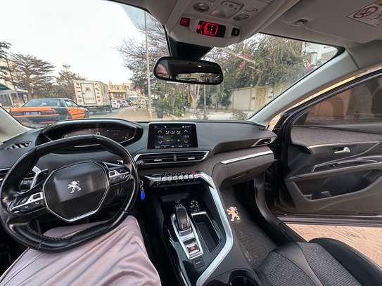 Peugeot 3008 image 8