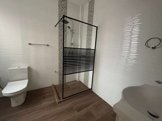 Sacré cœur 3 appartements à louer derrière pape diob image 8