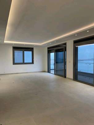 Haut standing image 7