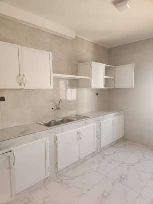 Appartement F4  à louer aux Almadies image 11