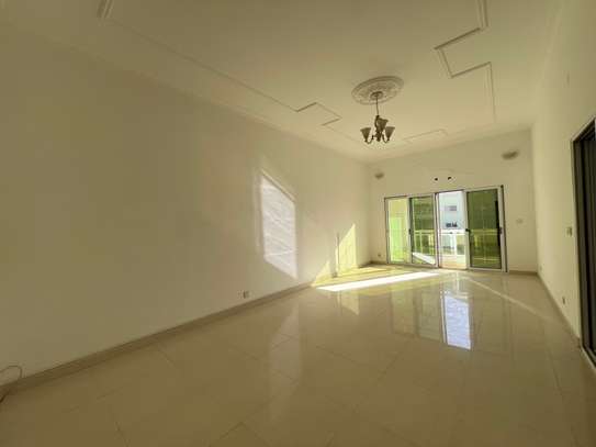 Appartement F4 à louer point E image 10