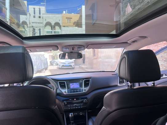 Hyundai Tucson Limited image 8