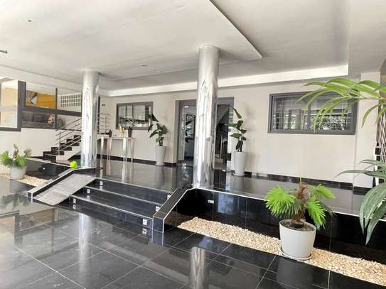 F4 de standing aux almadies coté meridien image 9
