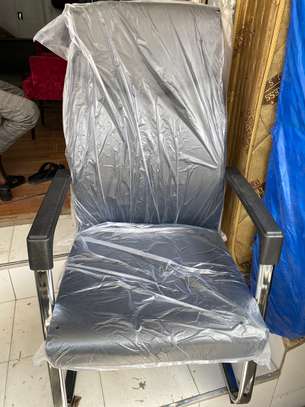 Chaise image 5