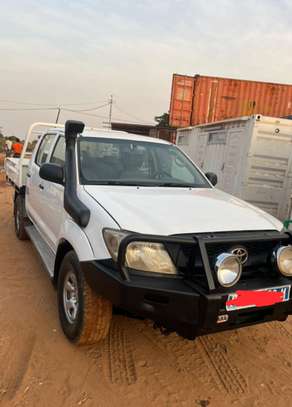 Toyota Hilux 2012 image 1
