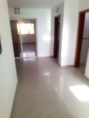 Appartement à louer à Mermoz image 6