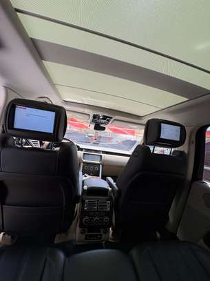 Range Rover Vogue image 5