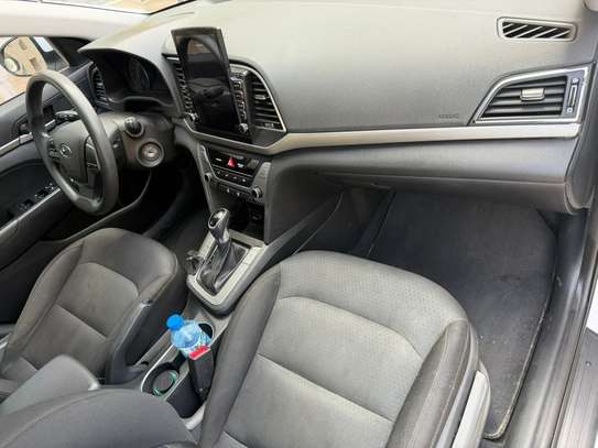 Hyundai Elantra 2017 image 7