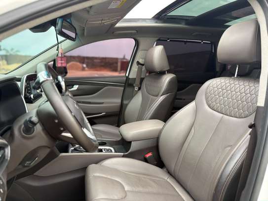 Hyundai Santafe 2019 limited image 9