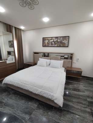 Appartement meublé type F4 Sicap Foire image 12