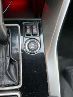 MITSUBISHI ECLIPSE CROSS image 5