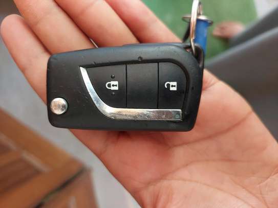 Toyota yaris  a vendre image 10