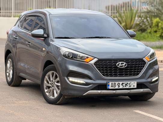 HYUNDAI TUCSON DIESEL 2018 image 3