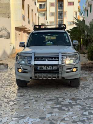 Mitsubishi DiD pajero image 3