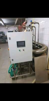 ÉQUIPEMENT D'USINE DE BOISSONS GAZIFIES image 2